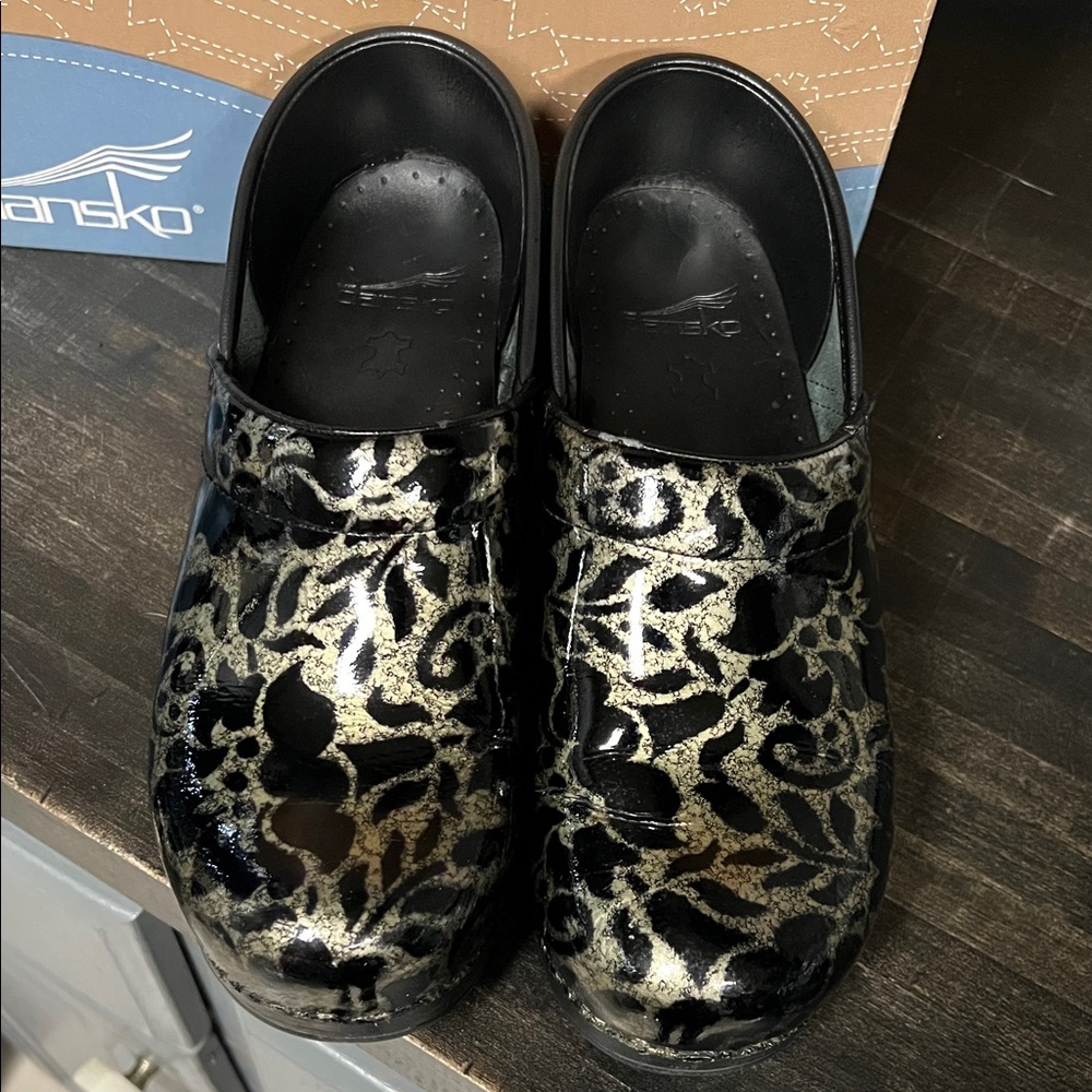 Dansko Black and Silver Patterned Clogs - Picture 4 of 7